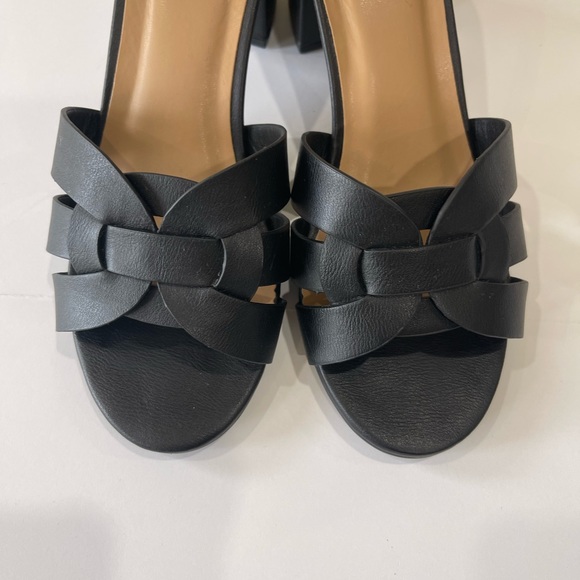 J Adam’s dressy slip on block heel sandals, hell 2,5 inches, size 7 - Picture 4 of 9